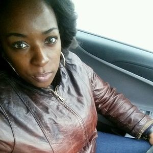 Meet your Posher, Yolanda